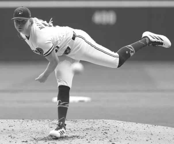 Harrison mows ‘em down for Brewers on Wednesday